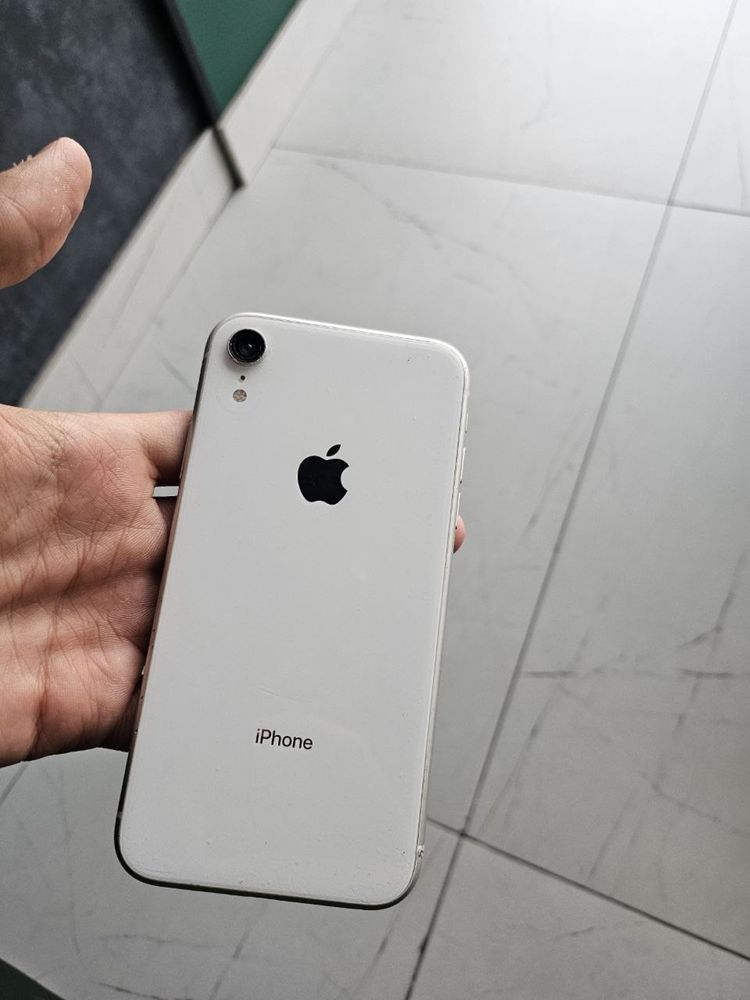 Iphone XR 64гб holati yaxshi ishlashida muammo yoq