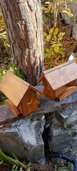 Кармушки из дерева для птиц