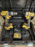 Set dewalt 18v brashlles