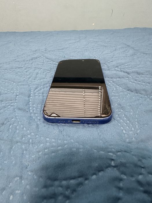 iPhone 16 256GB ОТКЛЮЧЕН