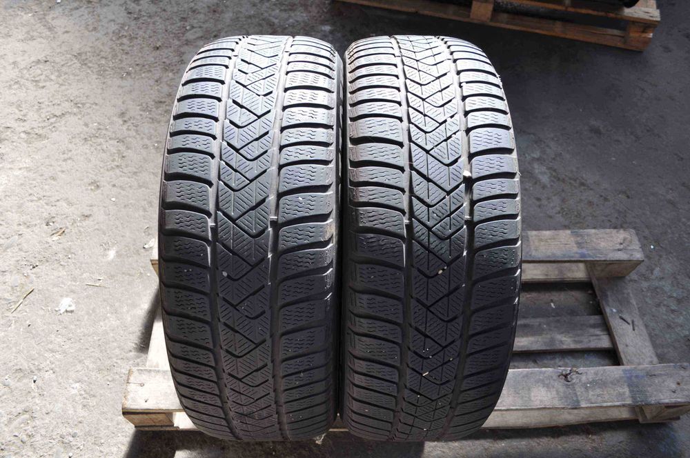SET 2 Anvelope Iarna 225/55 R17 PIRELLI Sottozero 3 97H