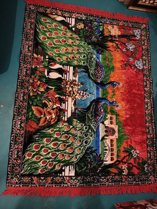 Carpetă de perete cu păuni