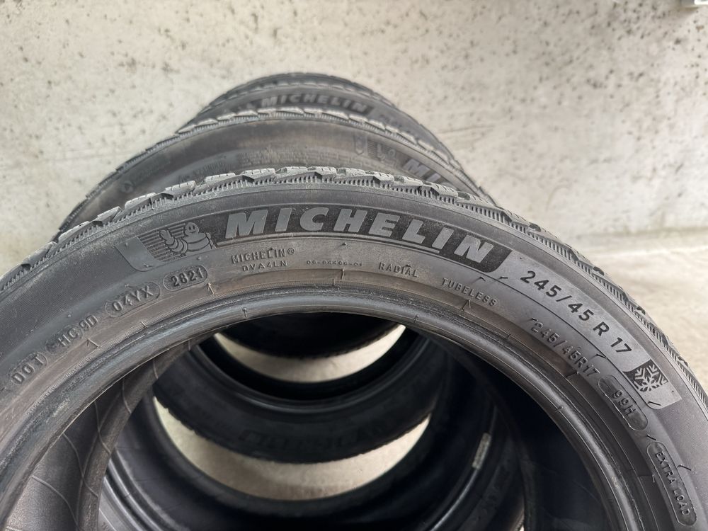 Зимни гуми 245/45/17 Michelin Alpin 5 DOT 2021