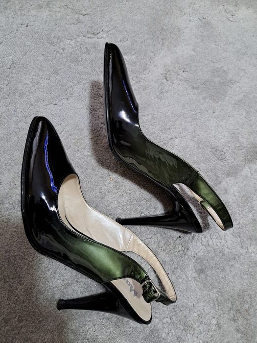 Pantofi piele lacuita