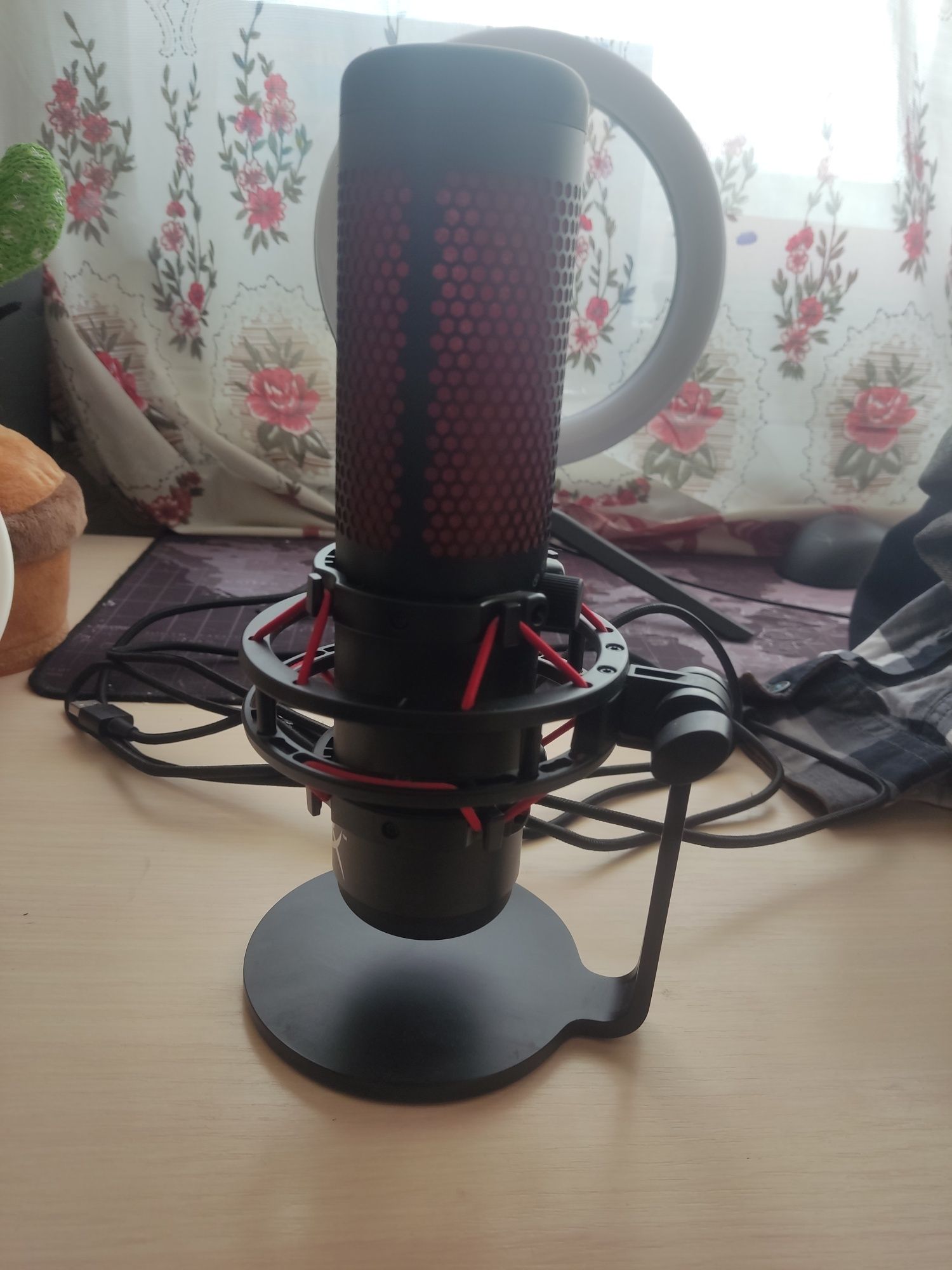 Микрофон HyperX QuadCast (имеется торг)