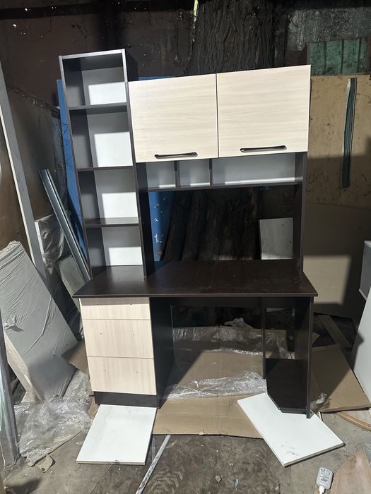 Стол компютерный