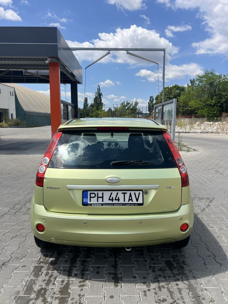 Vand Ford Fiesta