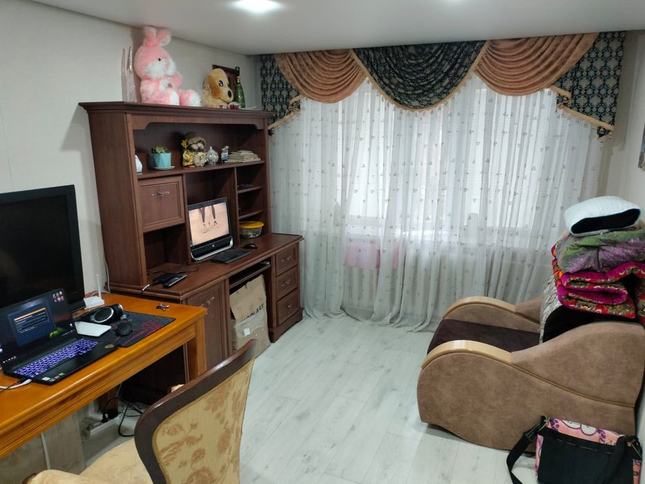 Продам квартиру в центре города Рудного