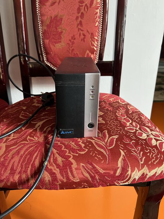 Источник бесперебойного питания SVC V500