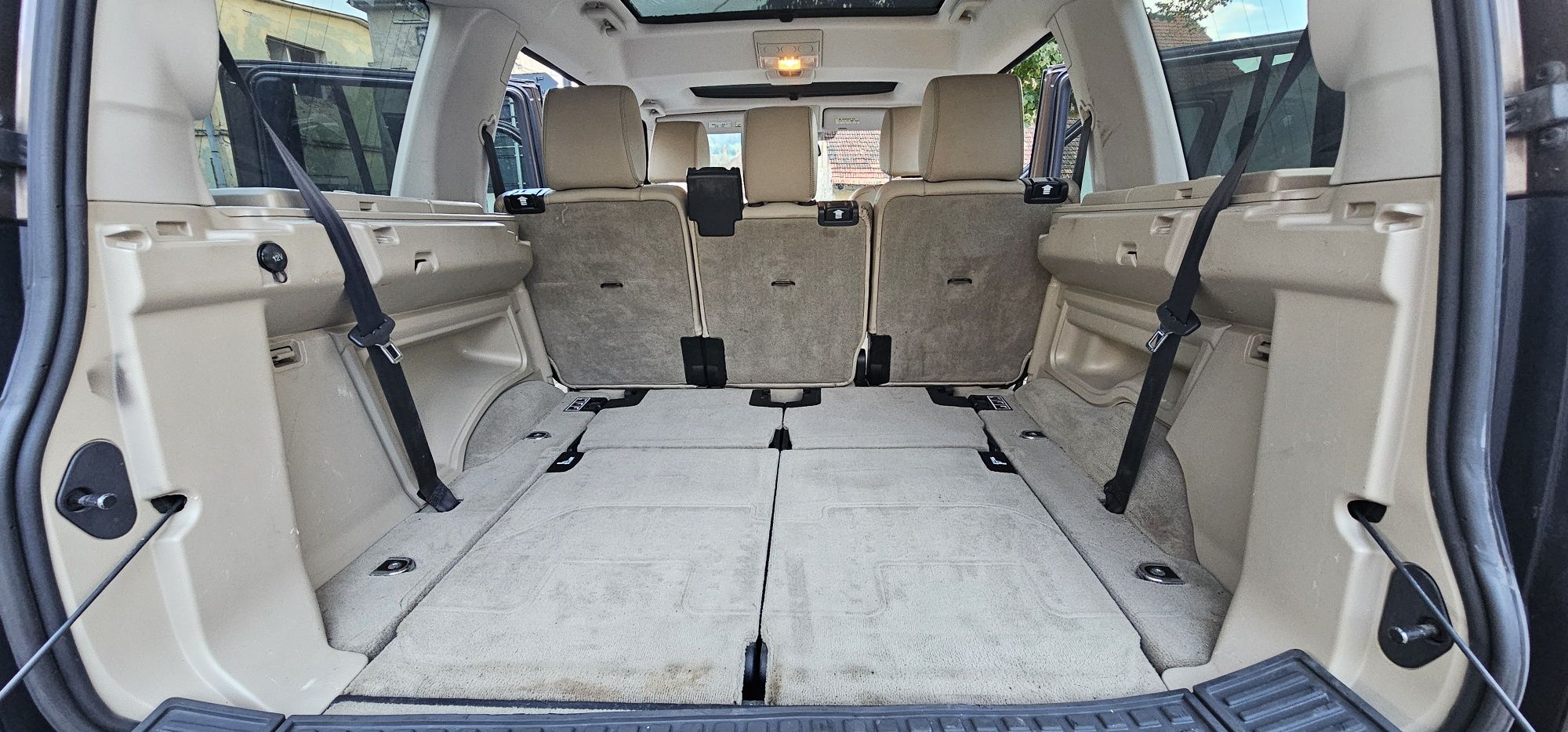 Land Rover Discovery 4 3.0 TDV6 HSE