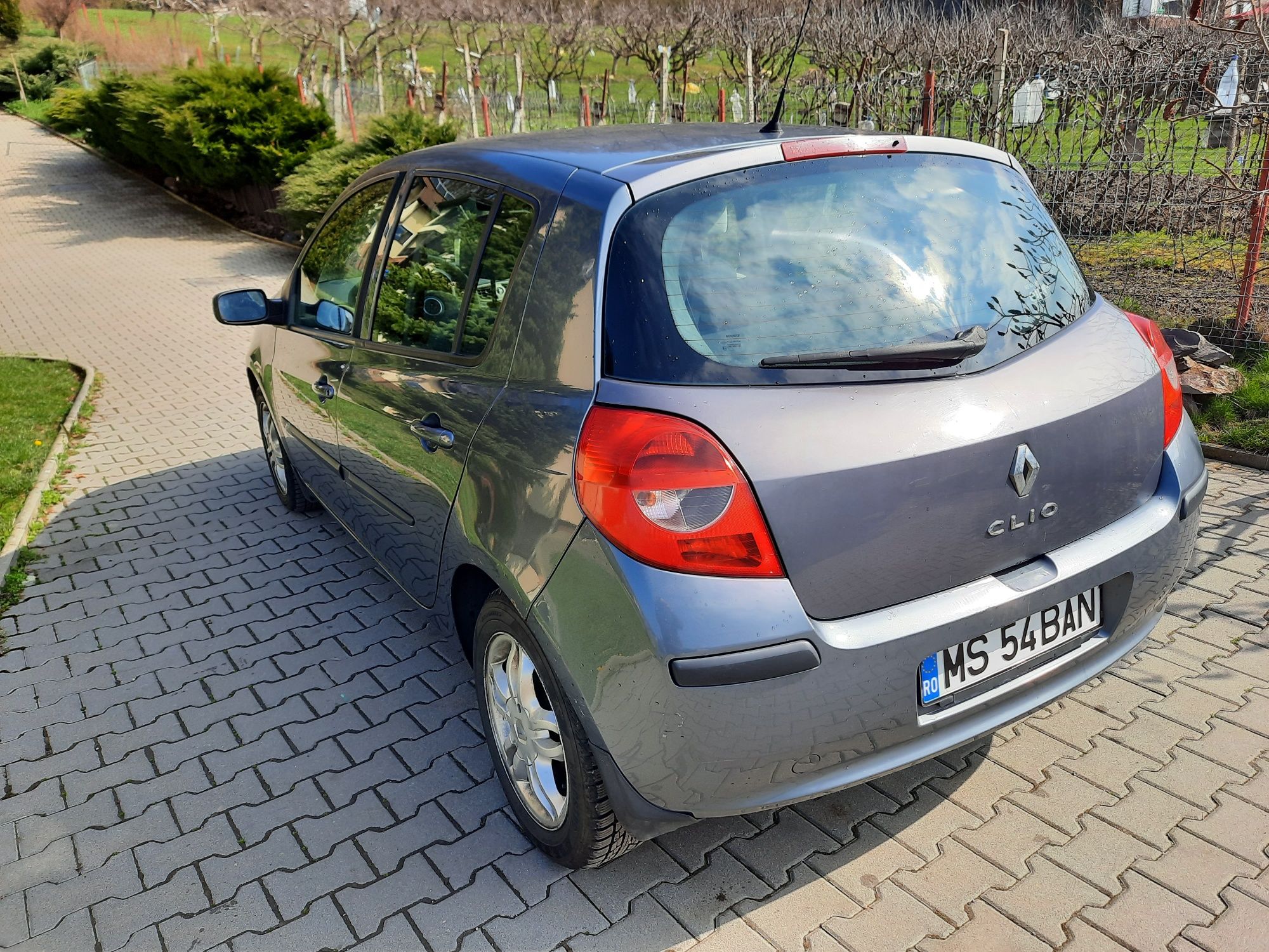 Renault Clio 3 1.4 benzina