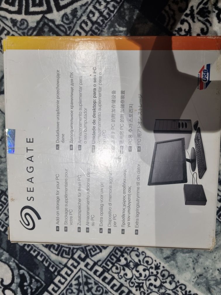 Expansion 8 TB   Desktop Drive