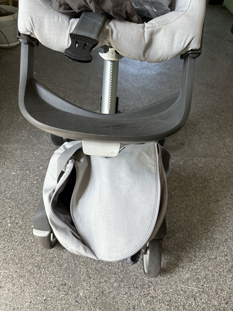 STOKKE XPLORY със всички кошове и чанта плюс поставка за чаша или шише