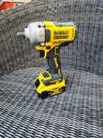 Pistol de impact DeWalt DCF892 2024