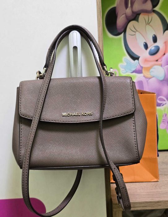 Michael Kors оригинална дамска малка чанта