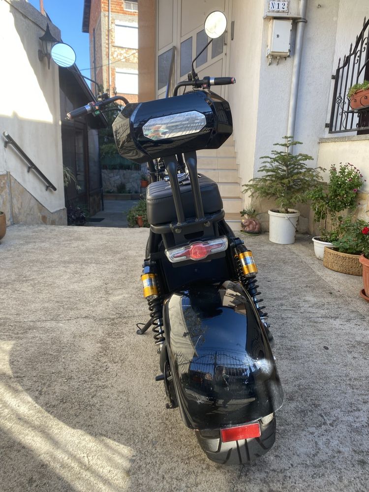 Електрически скутер 2000W HARLEY
