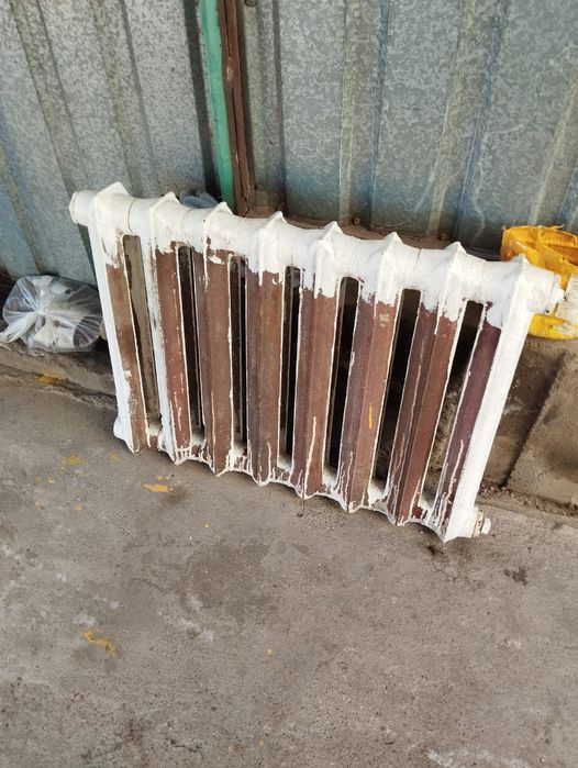 Батарея чугунная