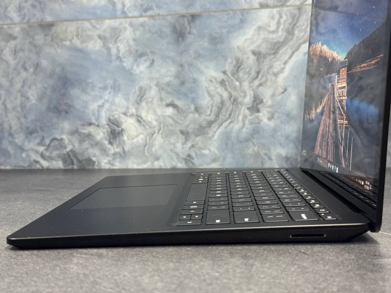 Microsoft Surface Laptop 3

Black - Carlion Clinic Edition 

Состояние