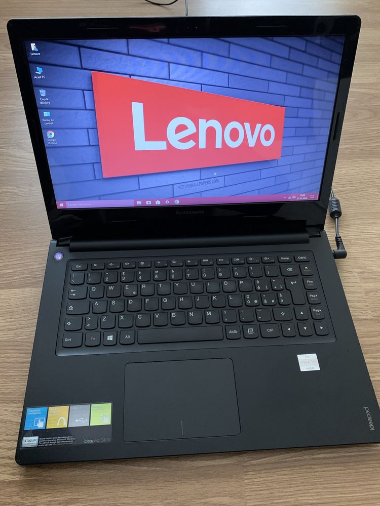 Laptop Lenovo Slim Display 14 led,4gb ram,500gb hdd,Windows 10 cu inca