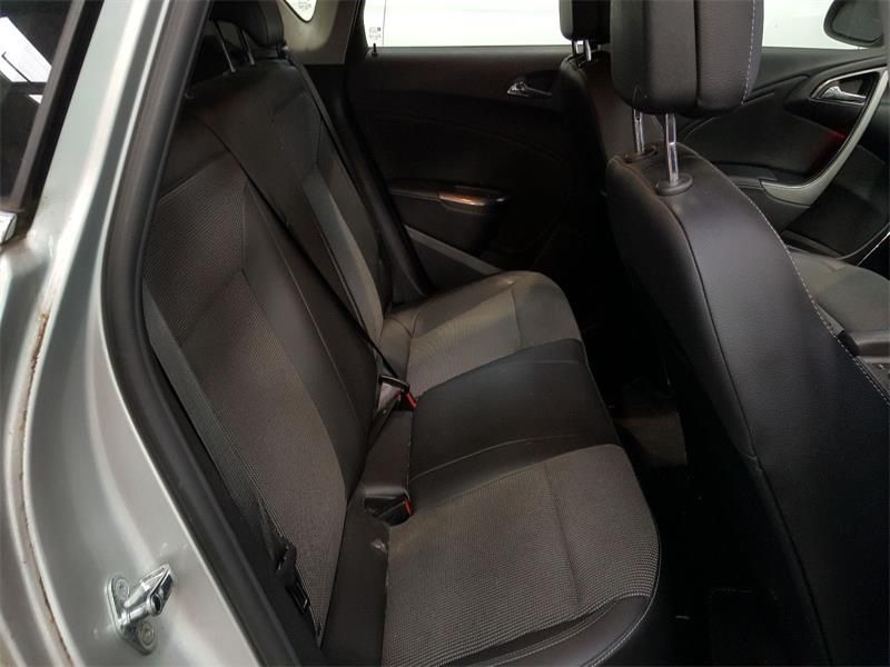 Pompa injectie Opel Astra J 2010 Hacthback 1.3 CDTi