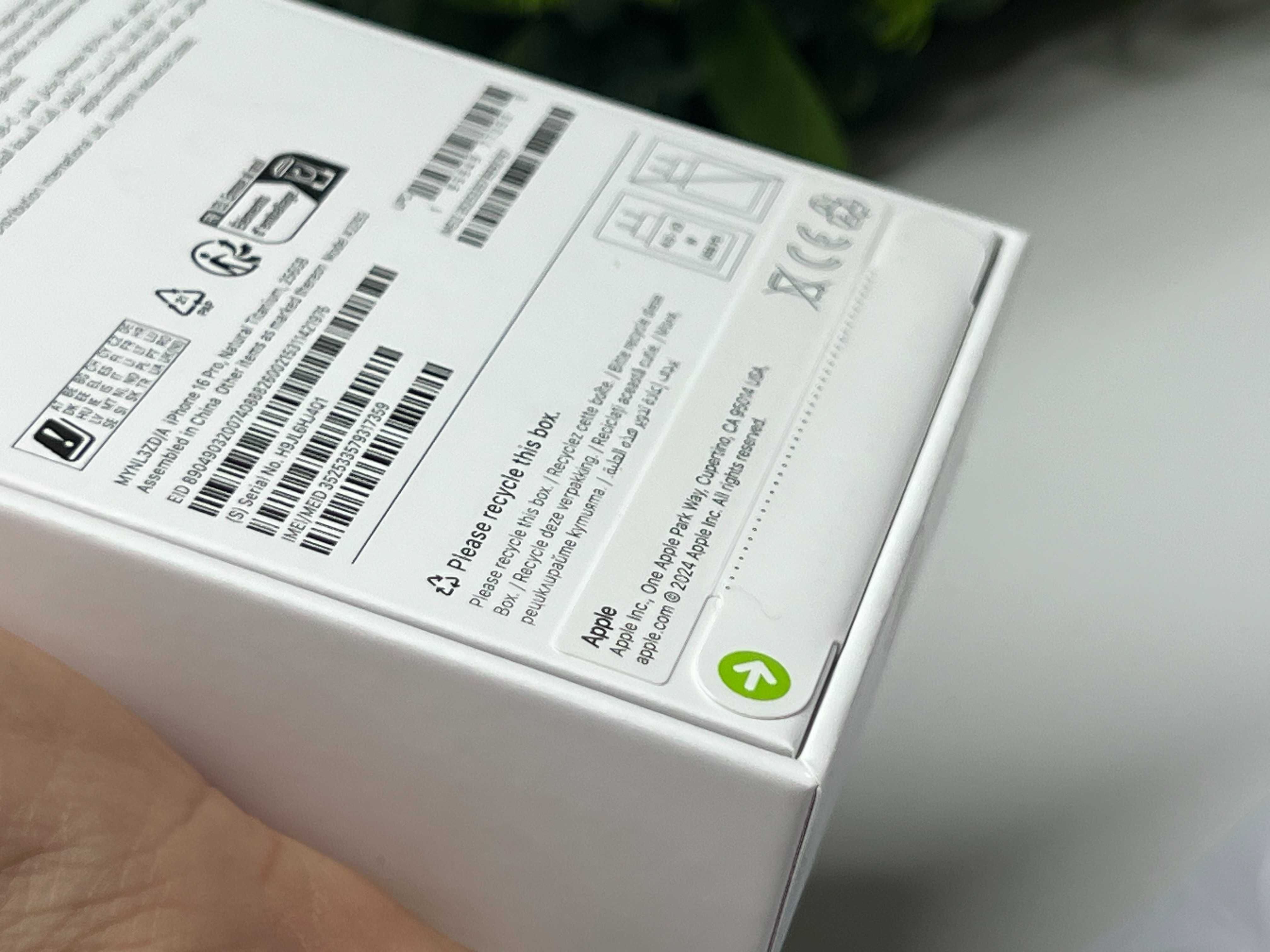 ! НоВо ! iPhone 16 Pro 256GB 3г Гаранция Natural