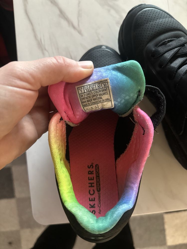 Skechers маратонки  32 номер