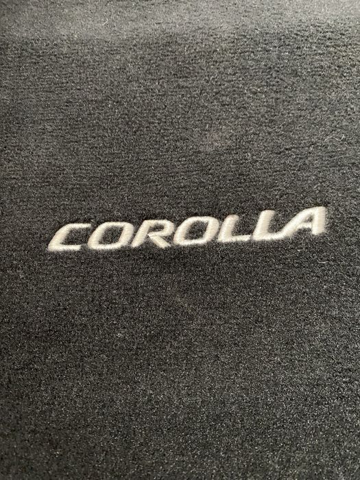 Set 4 preşuri/covoraşe auto Toyota Corolla