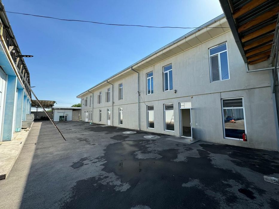 Продаётся 5 000 м² промхолодильник.