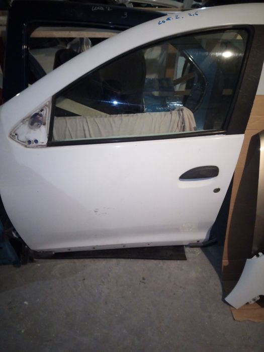 Ușă stânga față Dacia Logan 2