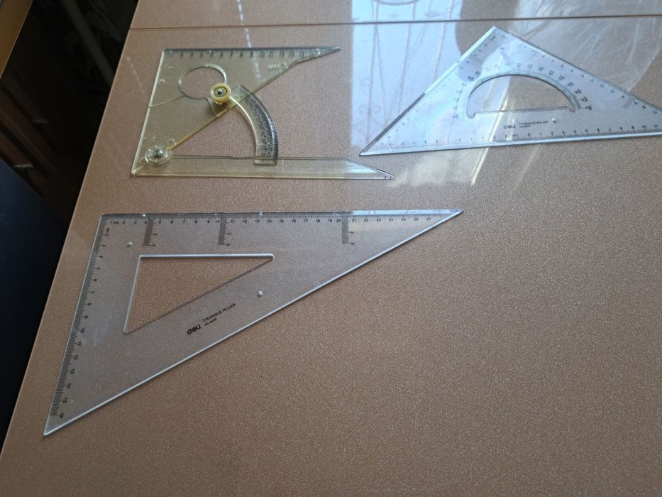 Лекало, школьные транспортир, угольник