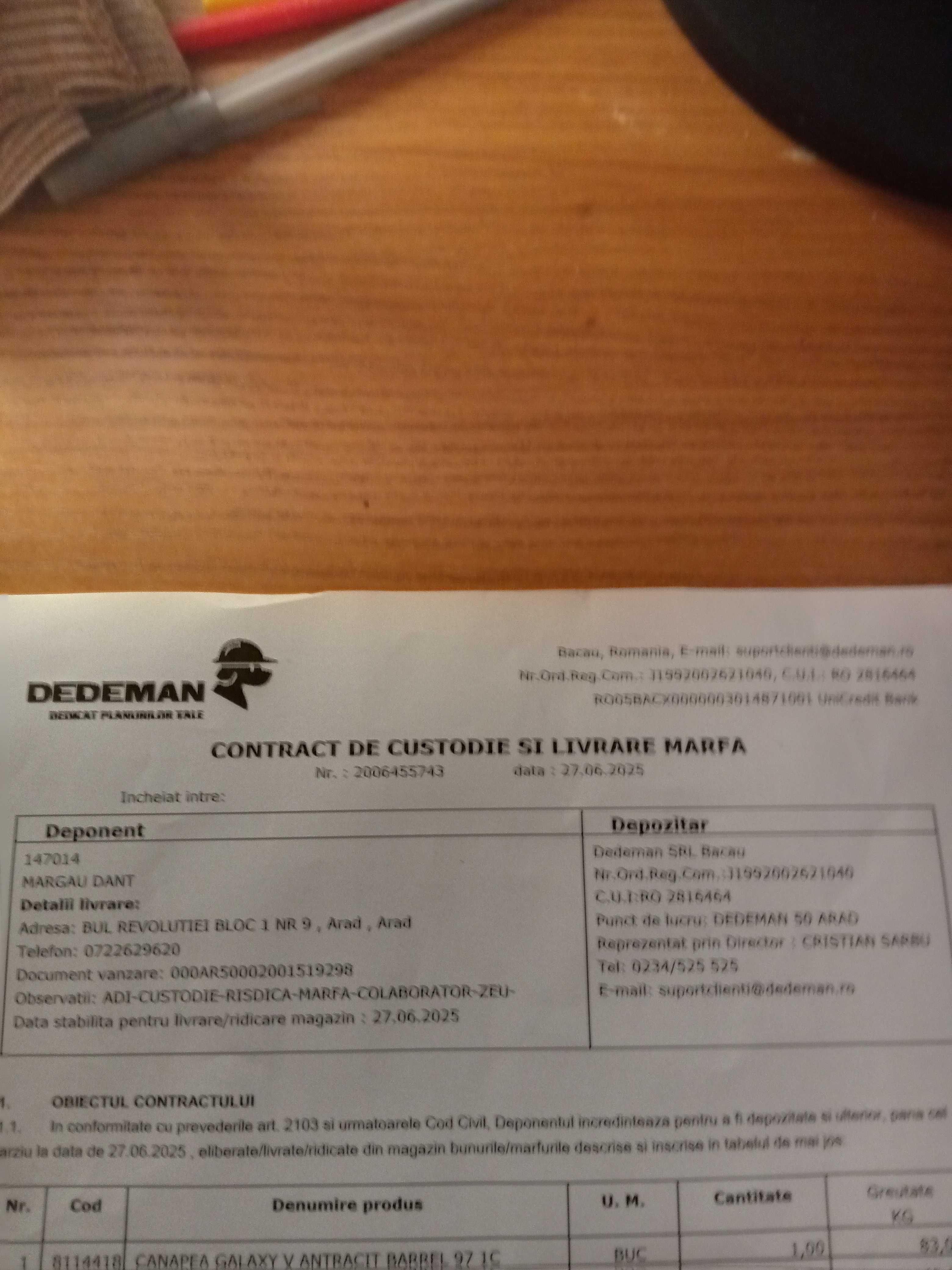 Vând urgent canapea