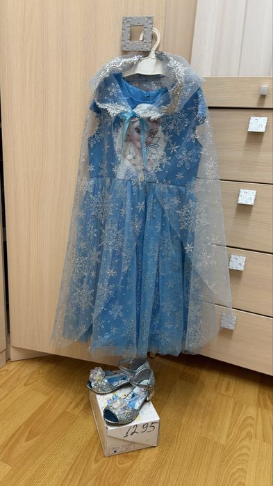Платье и туфли Эльзы (Frozen), на 5–7 лет