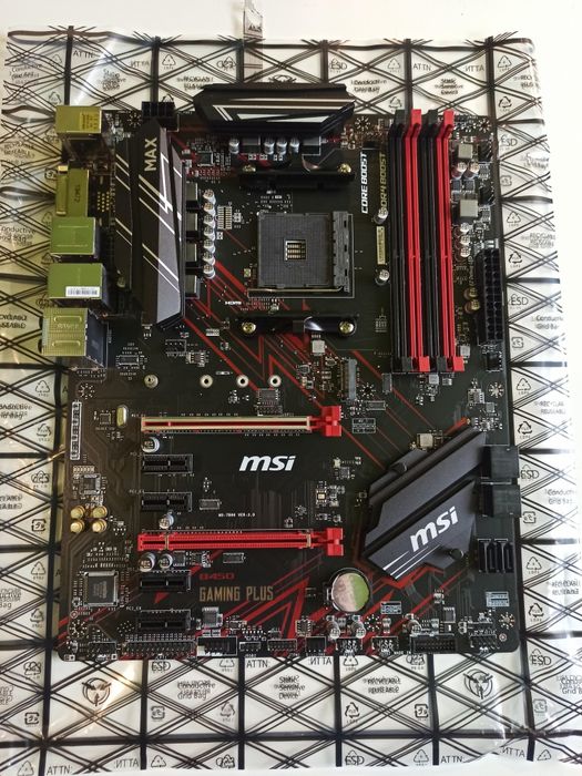 Vând placa de baza MSI gaming plus max B450 am4 ( impecabila .