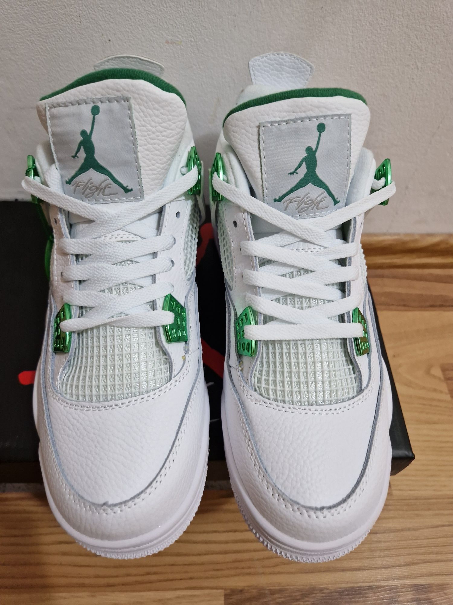 Jordan Retro4 Metallic Green