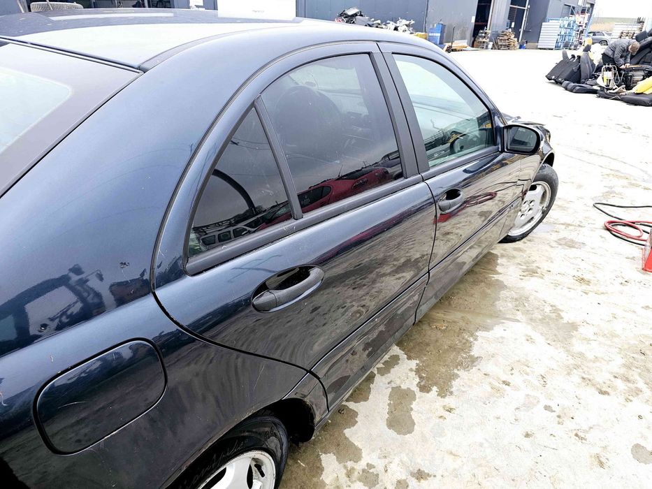 Usa dreapta spate Mercedes Clasa C (W203) [Fabr 2000-2007] 189 NEGRU S