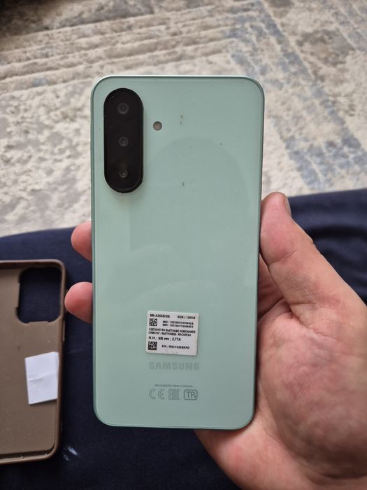 А26 самсунг сатам почти новый срочна