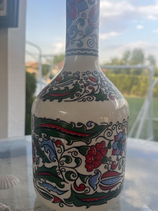 Порцеланово шише