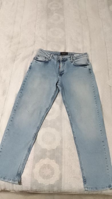 Продам джинсы в отличном состоянии