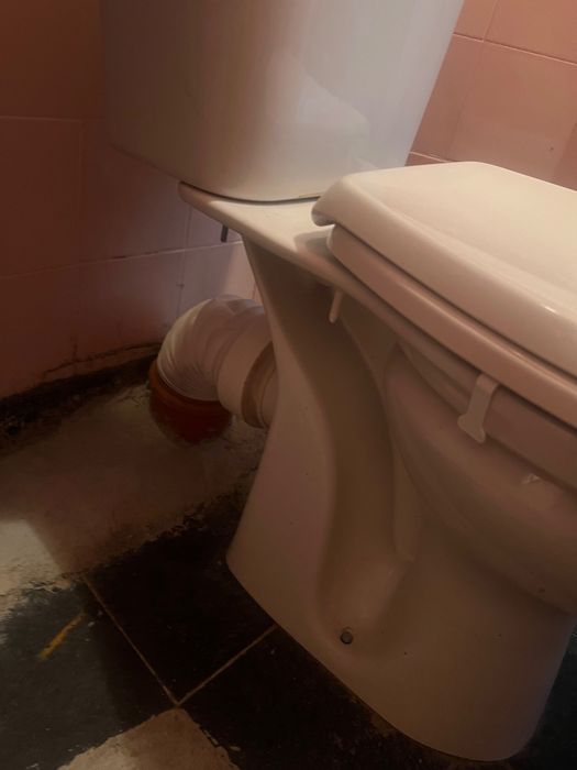 Тоалетна Видима моно блок