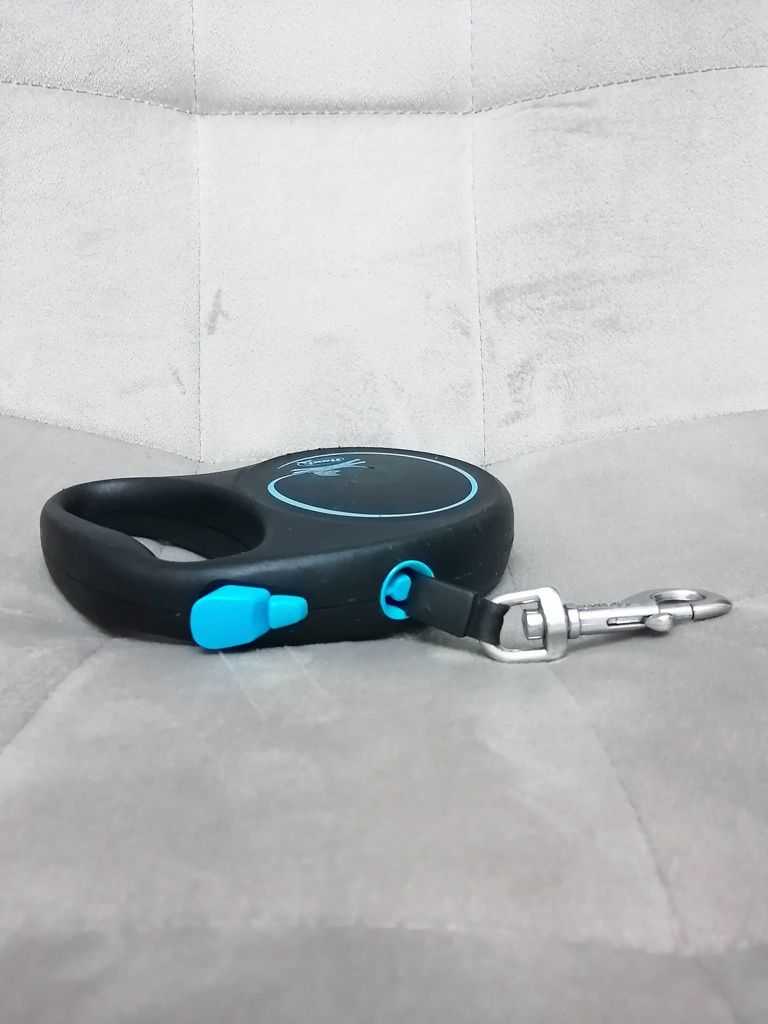 Поводок-рулетка для собак Flexi Black Design tape M 50 кг, 10 метров