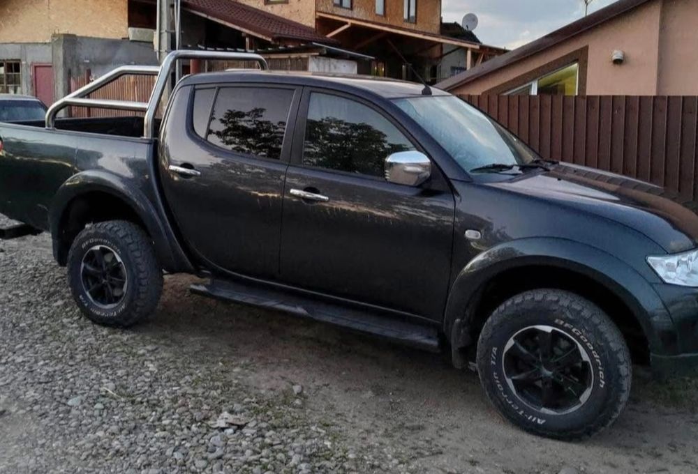 Mitsubishi KAOT L200 2.5D ,2011+Cauciucuri ca NOI offroad BFGoodrich