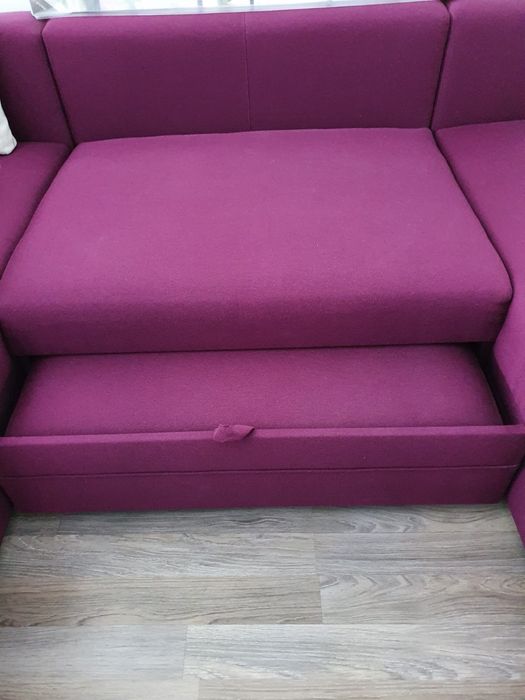 Canapea coltar extensibila pentru living