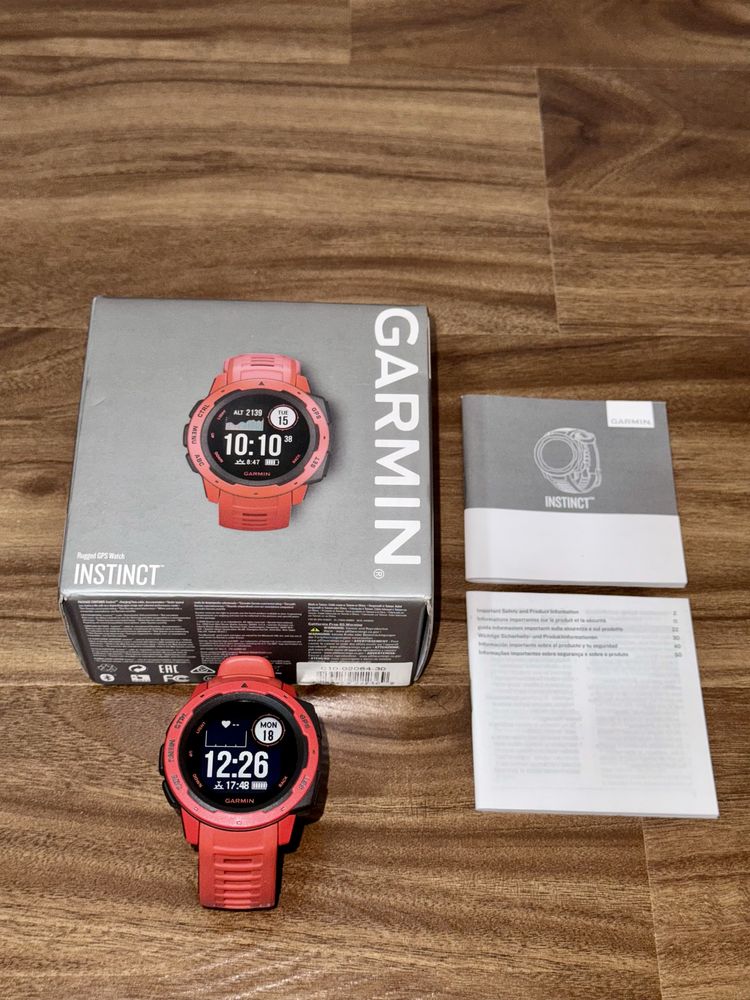 Garmin Instinct® Flame Red