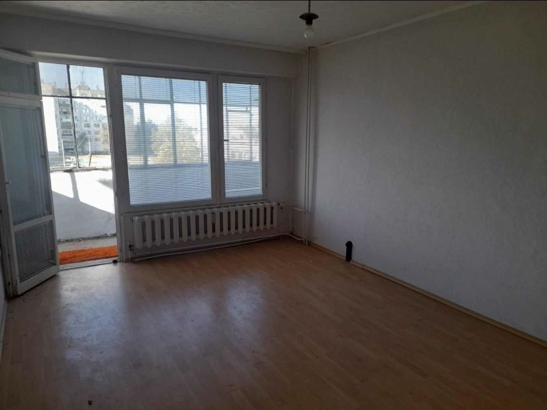 Продава се Тристаен апартамент в Разград, Орел - 87 кв.м за 557 €/кв.м - Снимка #8