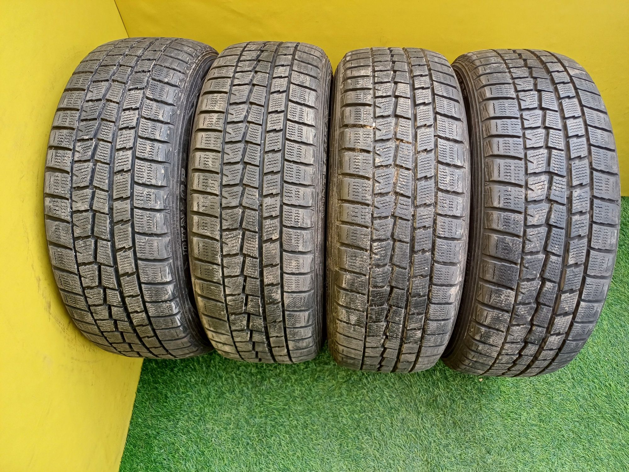 Шины 185/55 R16 Dunlop комплект.