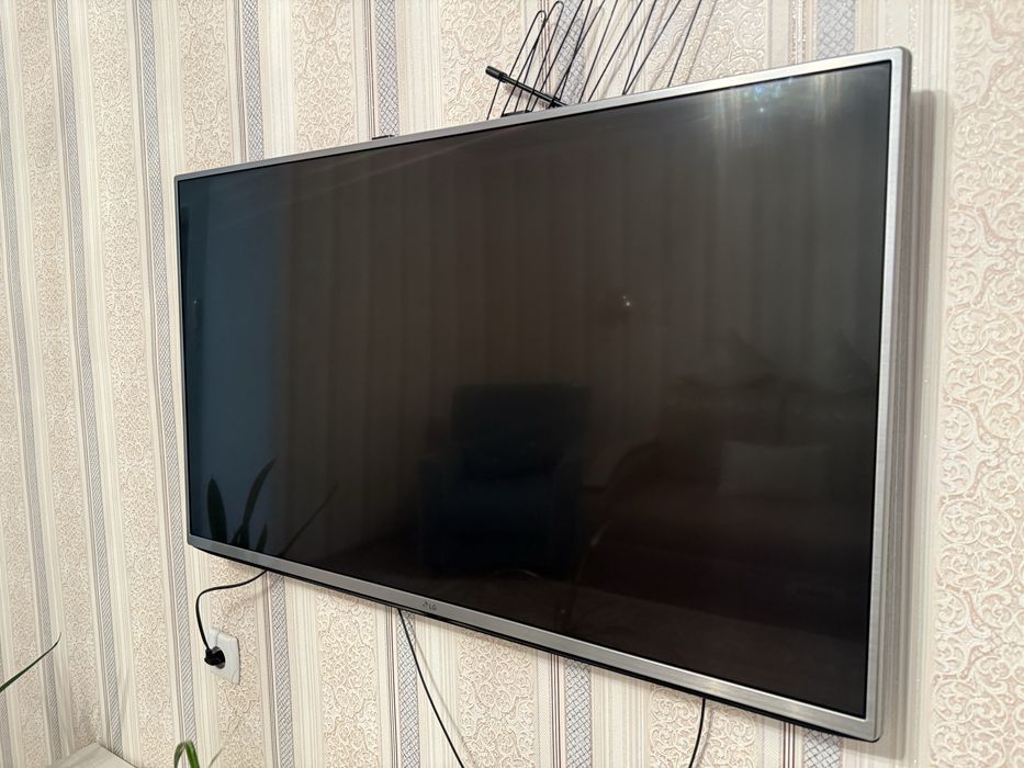 Срочно продам телевизор LG, диагональ 110 см