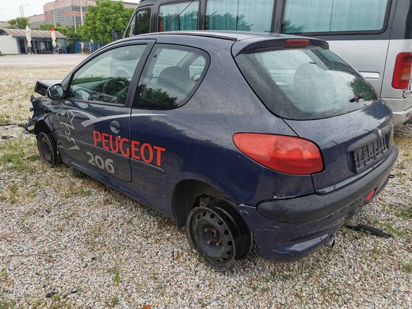 Peugeot 206 на части