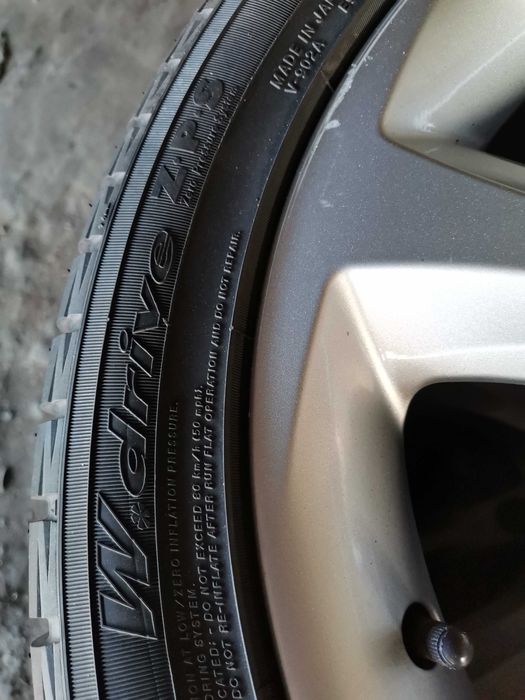 Нови Зимни Гуми YOKOHAMA  и  аломиниеви Джанти  БМВ 118  225/45/R17