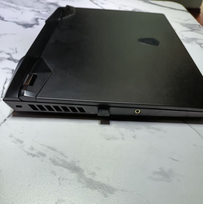 Игровой ноутбук MSI GP 66 LEOPARD