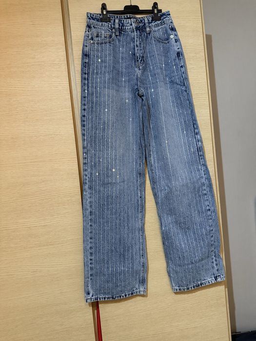 Дънки с камъчета